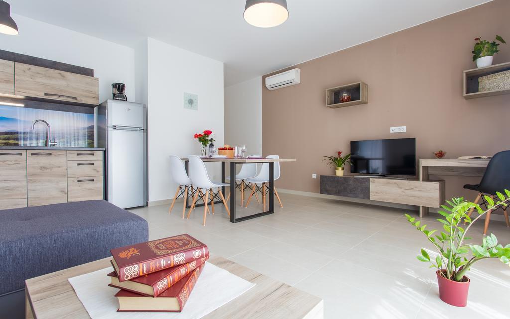 Apartment Viktorija *